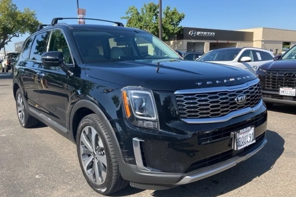 2020 Kia Telluride S photo 1