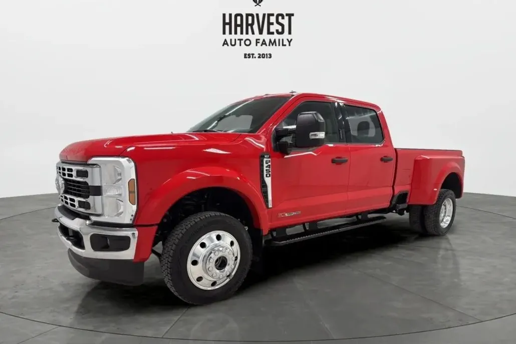 2024 Ford F-450 photo 1