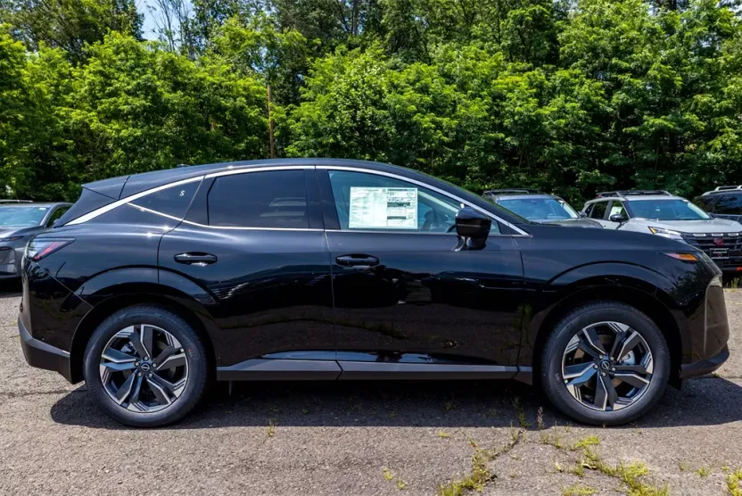 2025 Nissan Murano SL photo 1