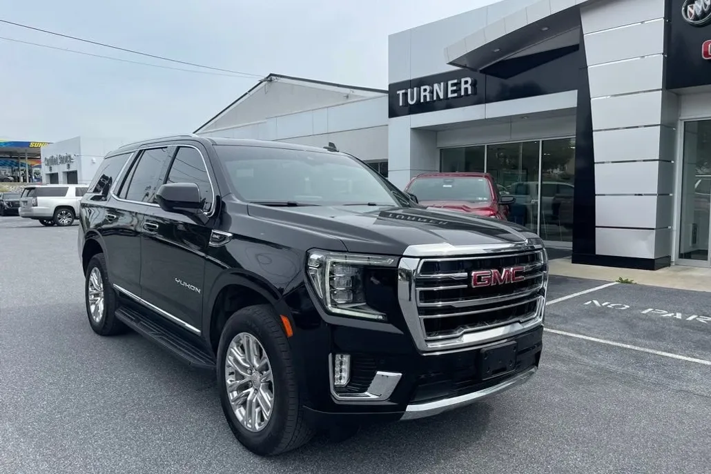 2023 Gmc Yukon SLT photo 1