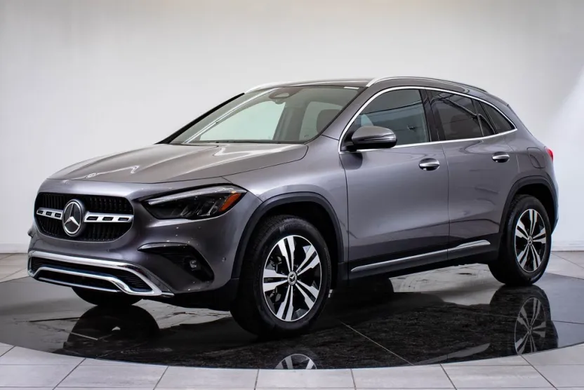 2024 Mercedes Benz GLA 250 4MATIC photo 1