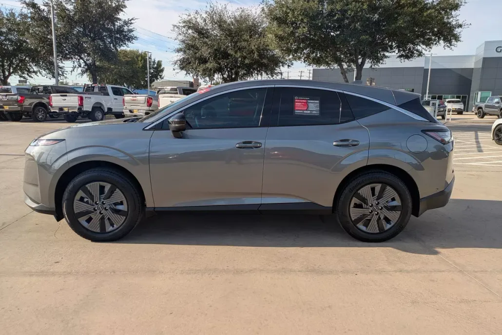 2025 Nissan Murano SL photo 1