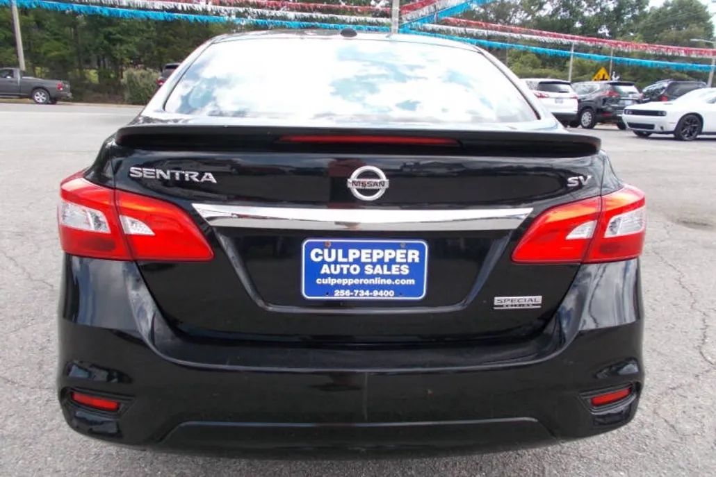 2019 Nissan Sentra SV photo 1