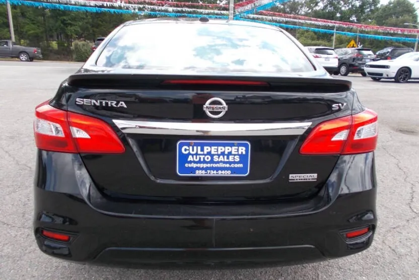 2019 Nissan Sentra SV photo 1