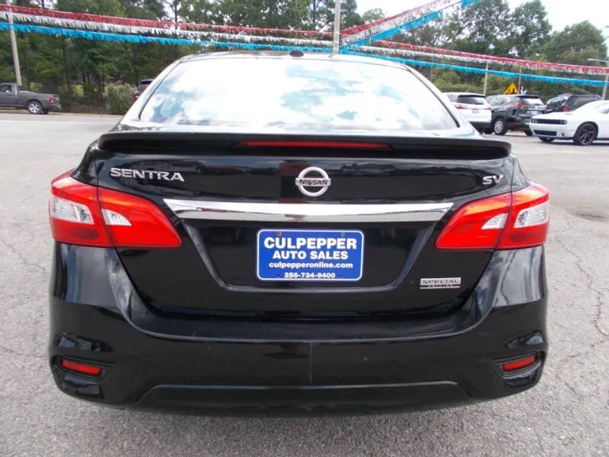2019 Nissan Sentra SV photo 1