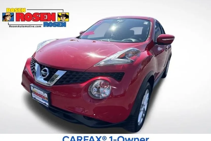 2016 Nissan Juke S photo 1