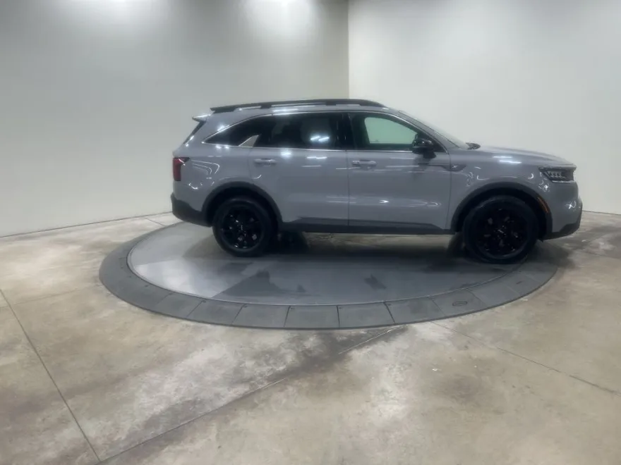 2022 Kia Sorento S photo 1