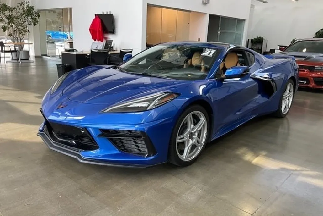 2021 Chevrolet Corvette Stingray 2LT photo 1