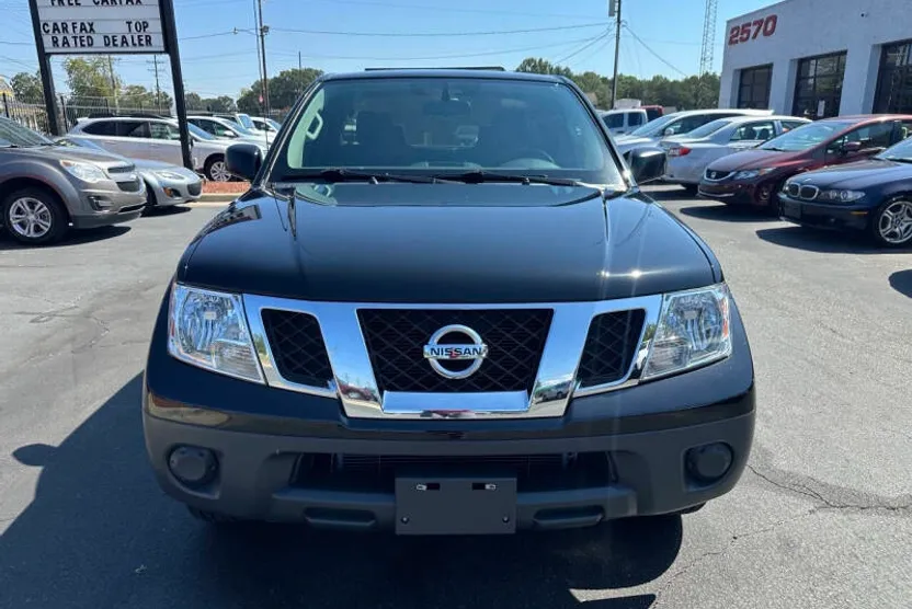 2017 Nissan Frontier S photo 1