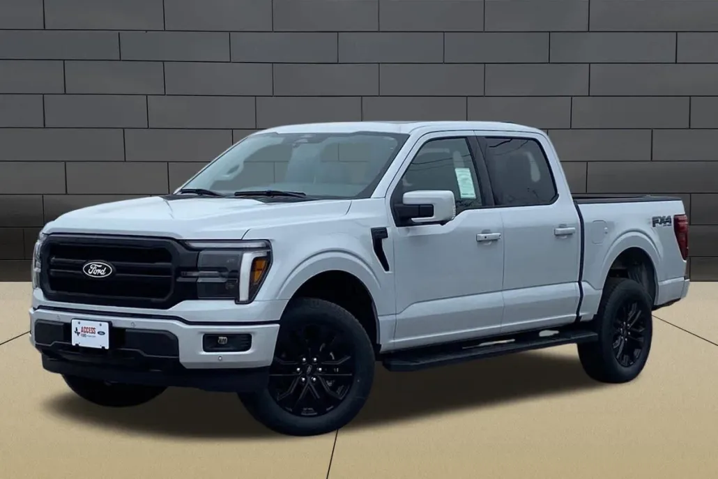 2025 Ford F-150 Lariat photo 1