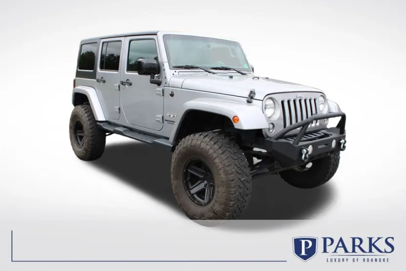 2016 Jeep Wrangler Unlimited Sahara photo 1