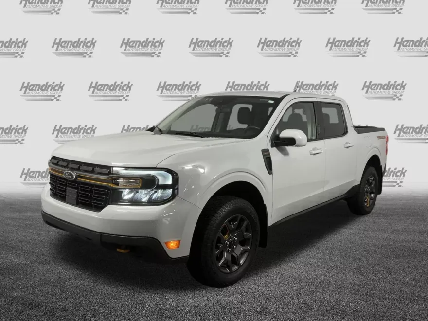 2023 Ford Maverick Lariat photo 1