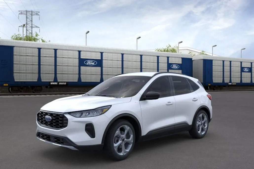 2025 Ford Escape ST-Line photo 1