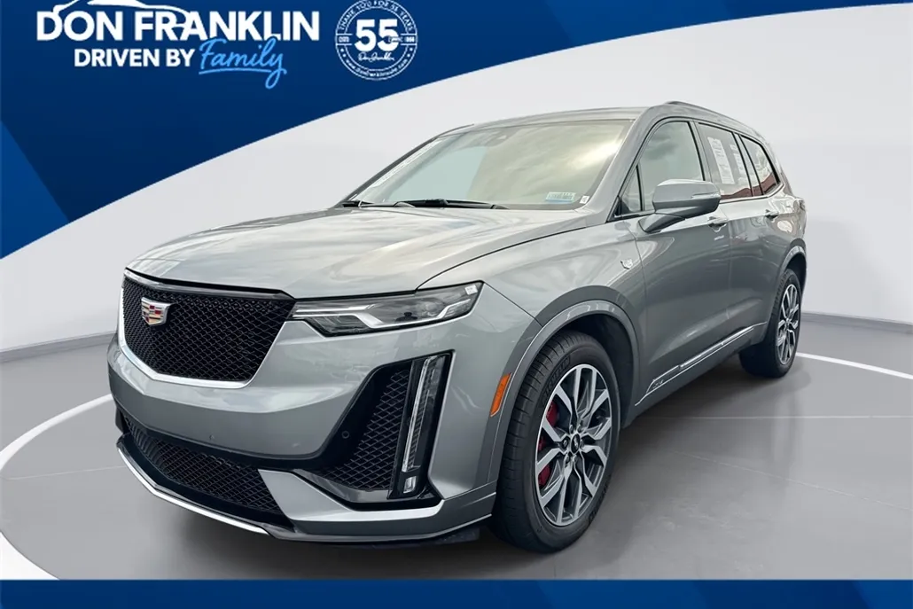 2024 Cadillac XT6 Sport photo 1