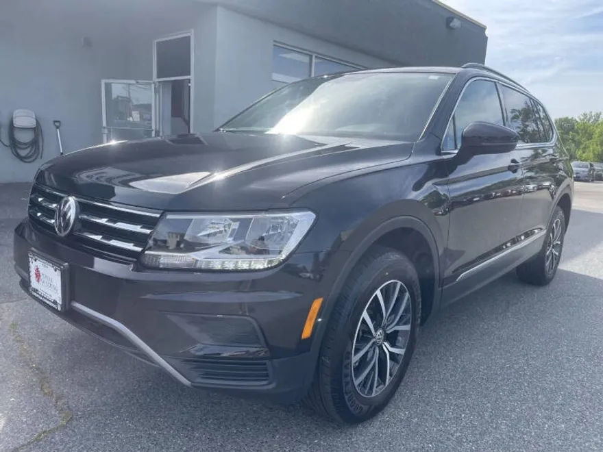 2020 Volkswagen Tiguan SE photo 1