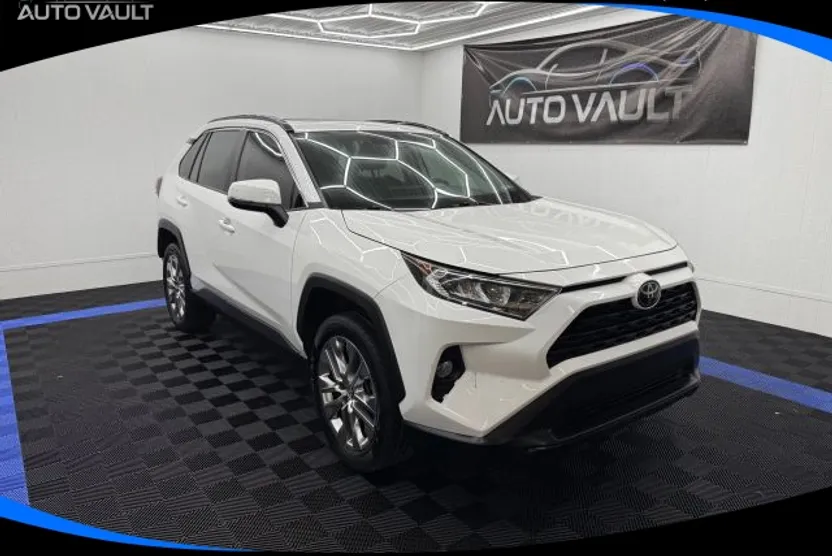 2020 Toyota RAV4 XLE Premium Sport photo 1