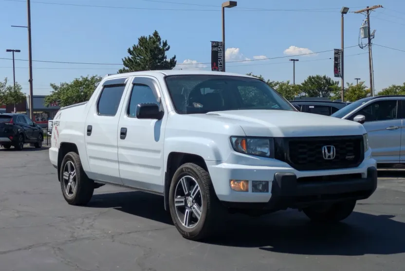 2012 Honda Ridgeline Sport photo 1