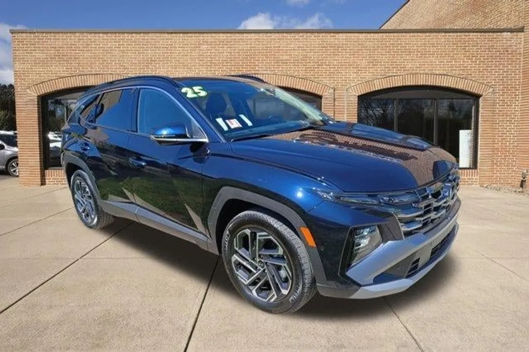2025 Hyundai Tucson Hybrid Limited photo 1