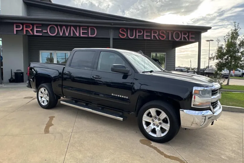 2016 Chevrolet Silverado 1500 LT photo 1