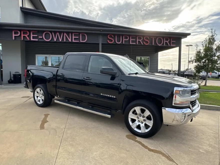 2016 Chevrolet Silverado 1500 LT photo 1