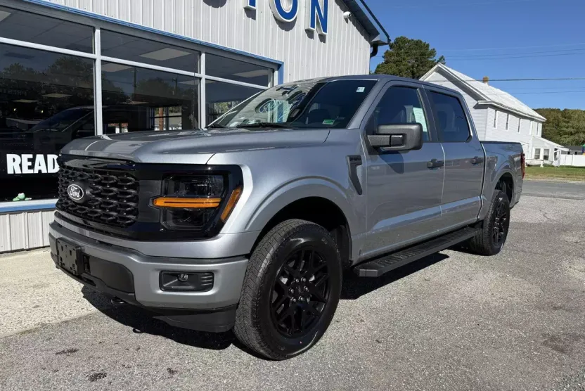 2025 Ford F-150 STX photo 1