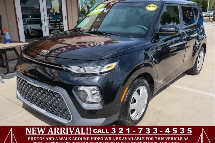 2020 Kia Soul LX photo 1