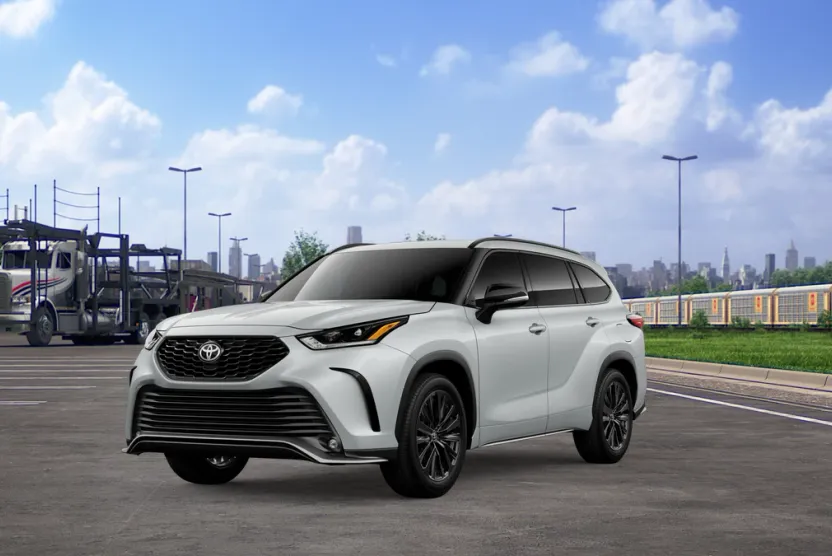 2026 Toyota Highlander XSE photo 1