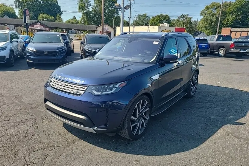 2019 Land Rover Discovery HSE Luxury photo 1