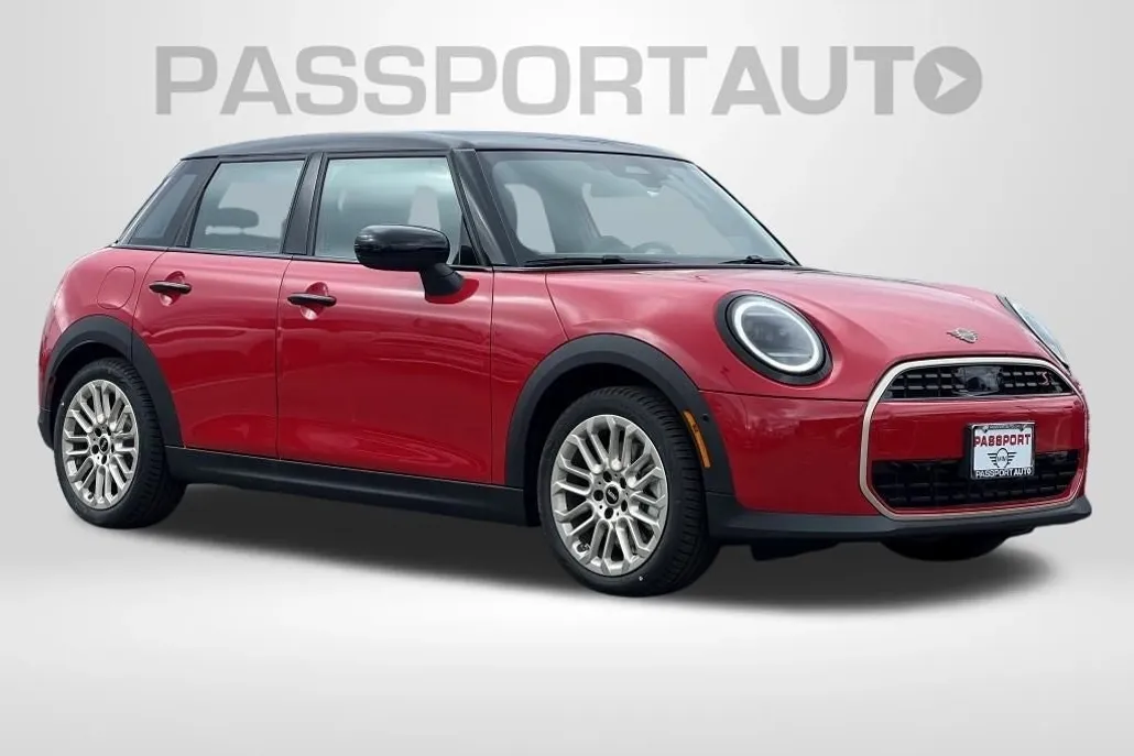 2025 Mini Cooper Signature photo 1
