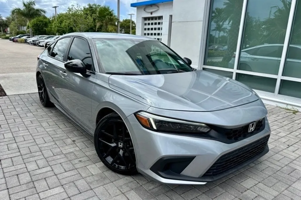 2023 Honda Civic Sport Hatchback photo 1
