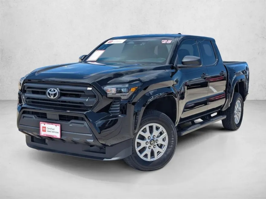 2025 Toyota Tacoma SR Double Cab photo 1