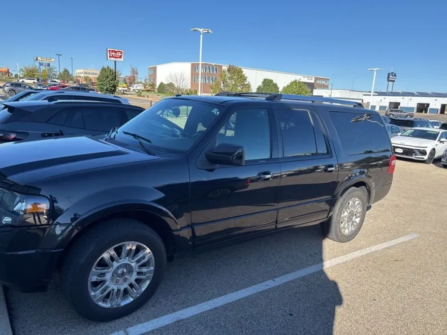 2011 Ford Expedition EL Limited photo 1