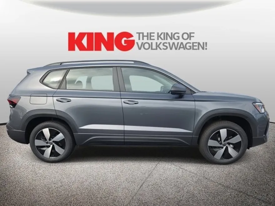 2025 Volkswagen Taos S photo 1