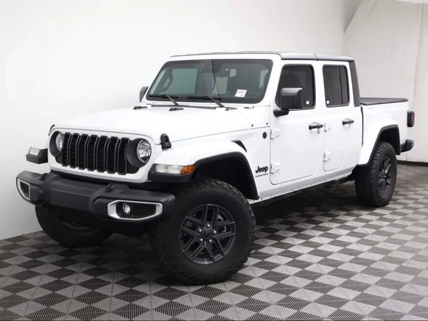 2024 Jeep Gladiator Sport photo 1