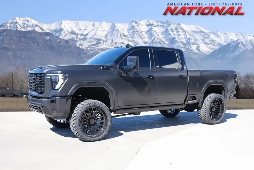 2025 Gmc Sierra 3500 HD Denali Ultimate photo 1