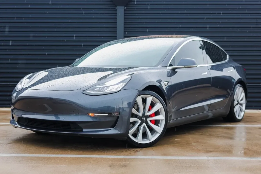 2018 Tesla Model 3 Performance photo 1