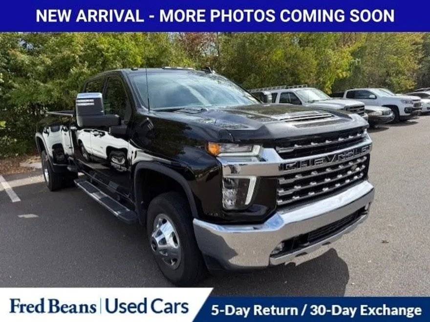 2023 Chevrolet Silverado 3500HD LTZ photo 1