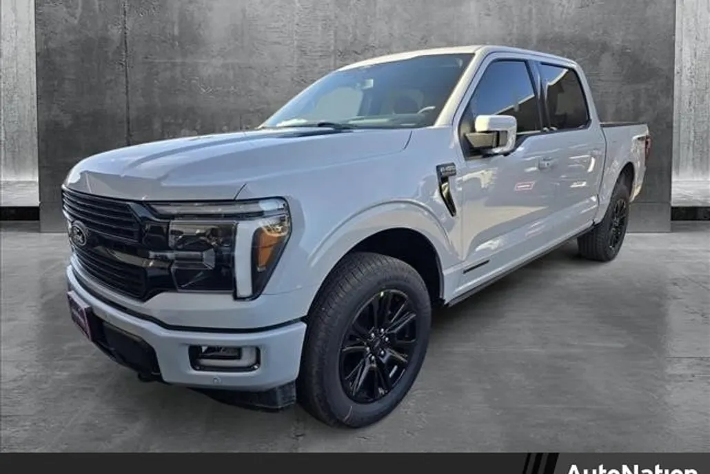 2025 Ford F-150 Platinum photo 1