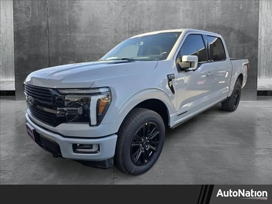 2025 Ford F-150 Platinum photo 1