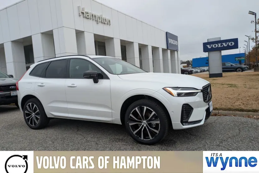 2025 Volvo XC60 B5 Plus photo 1