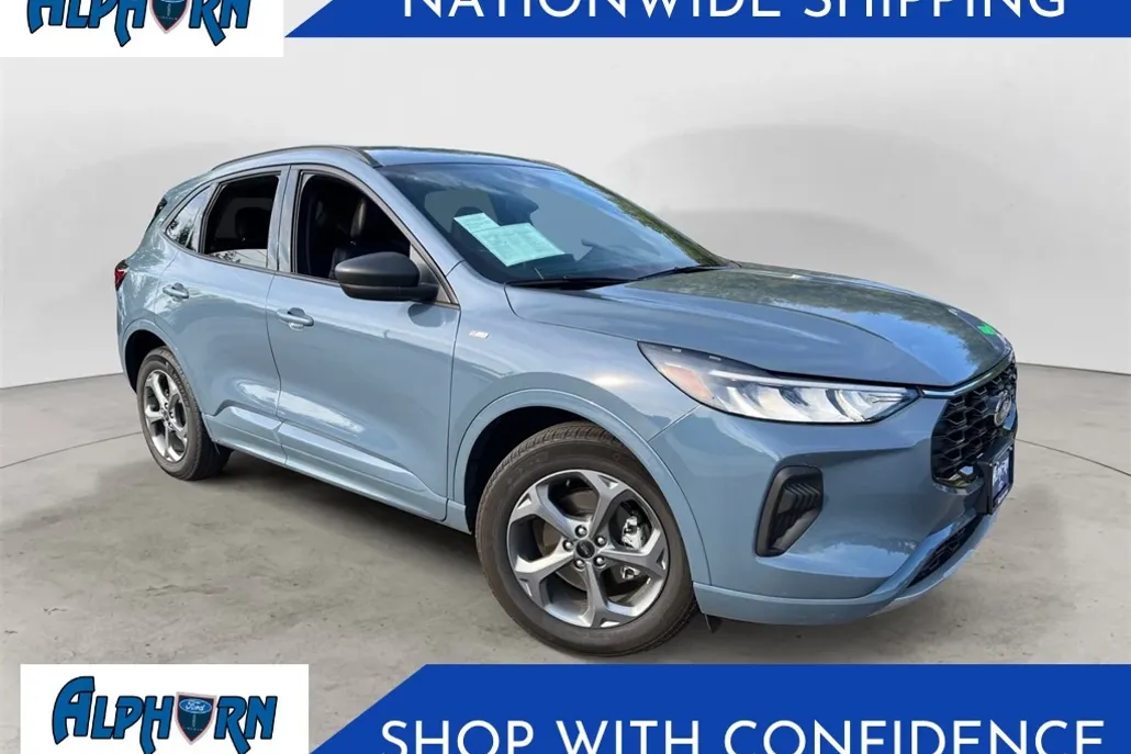2024 Ford Escape ST-Line photo 1