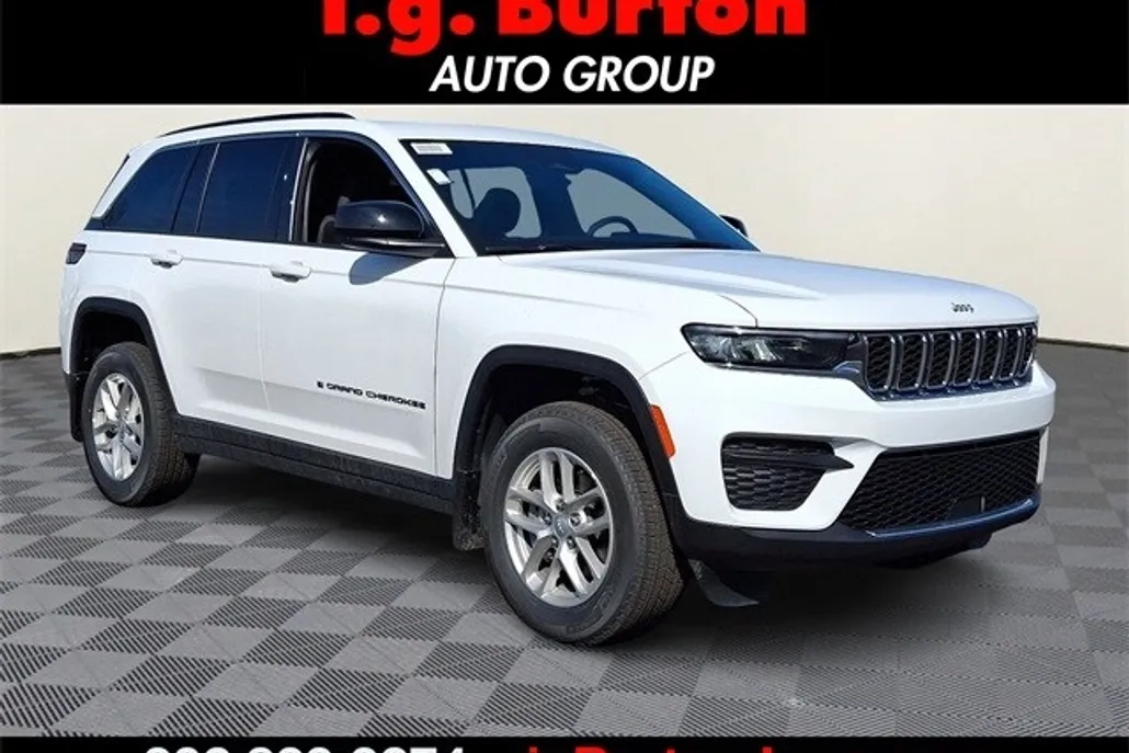 2025 Jeep Grand Cherokee Laredo photo 1