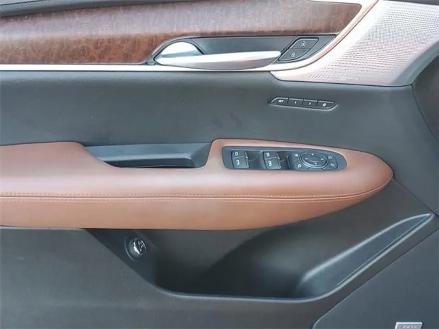 2023 Cadillac XT5 Premium Luxury photo 1
