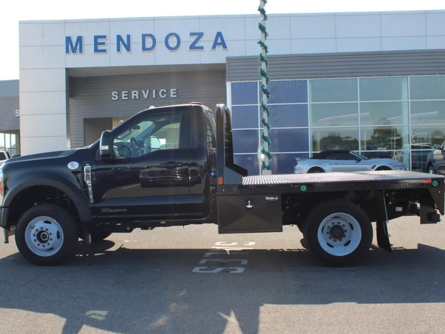2024 Ford F-550 XL photo 1