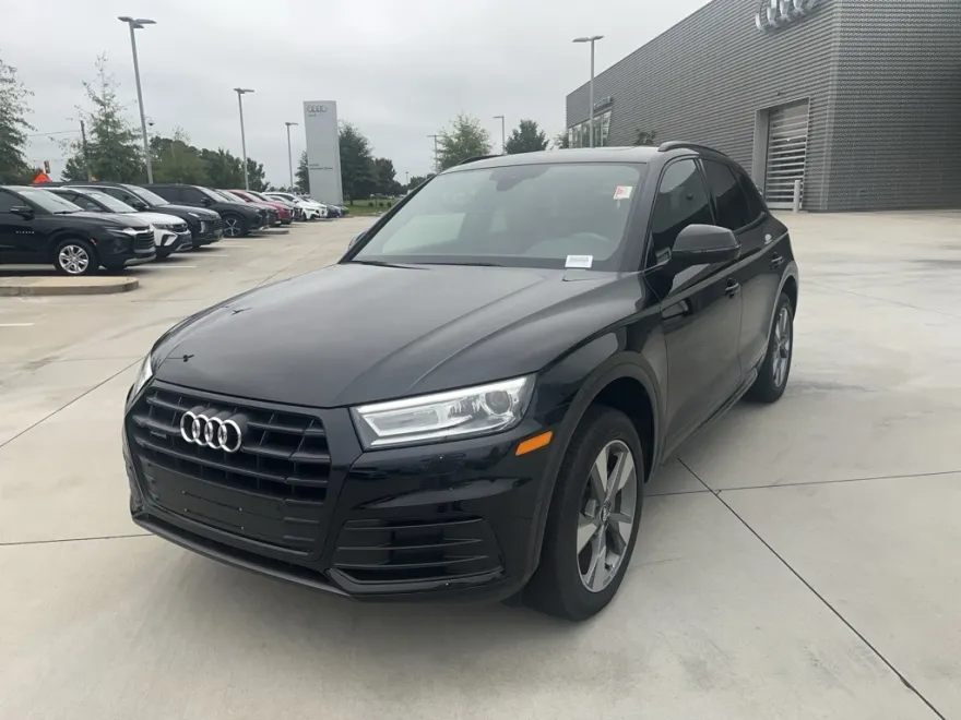 2020 Audi Q5 45 Premium photo 1