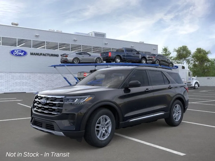 2025 Ford Explorer photo 1
