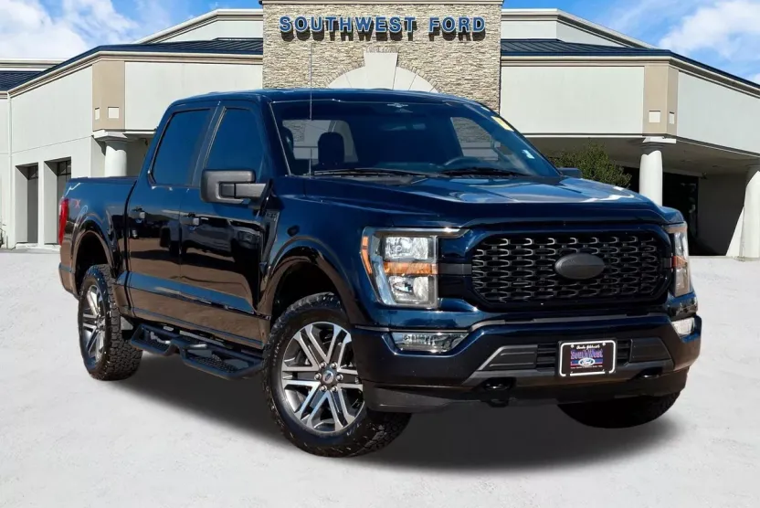 2023 Ford F-150 XL photo 1
