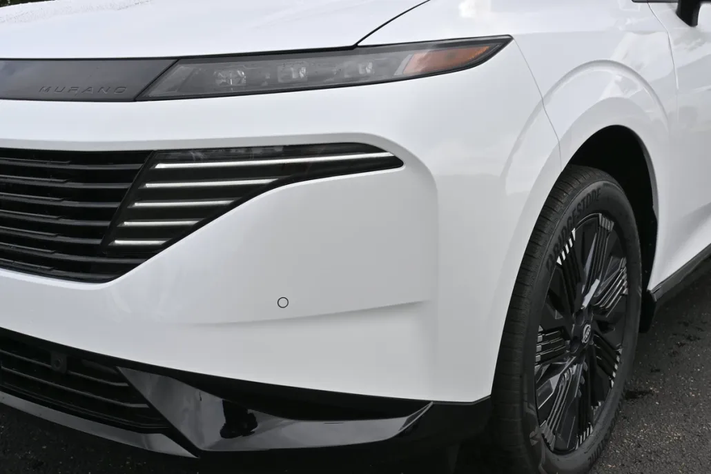 2025 Nissan Murano Platinum photo 1