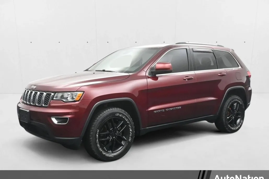 2017 Jeep Grand Cherokee Laredo photo 1