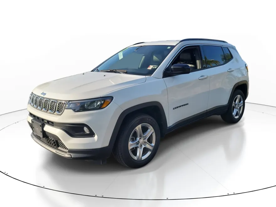 2023 Jeep Compass Latitude photo 1